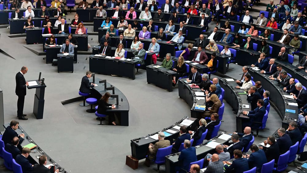 Soziale Realität trifft politische Selbstbedienung | Von Albrecht Künstle und Uwe Froschauer Beitragsbild