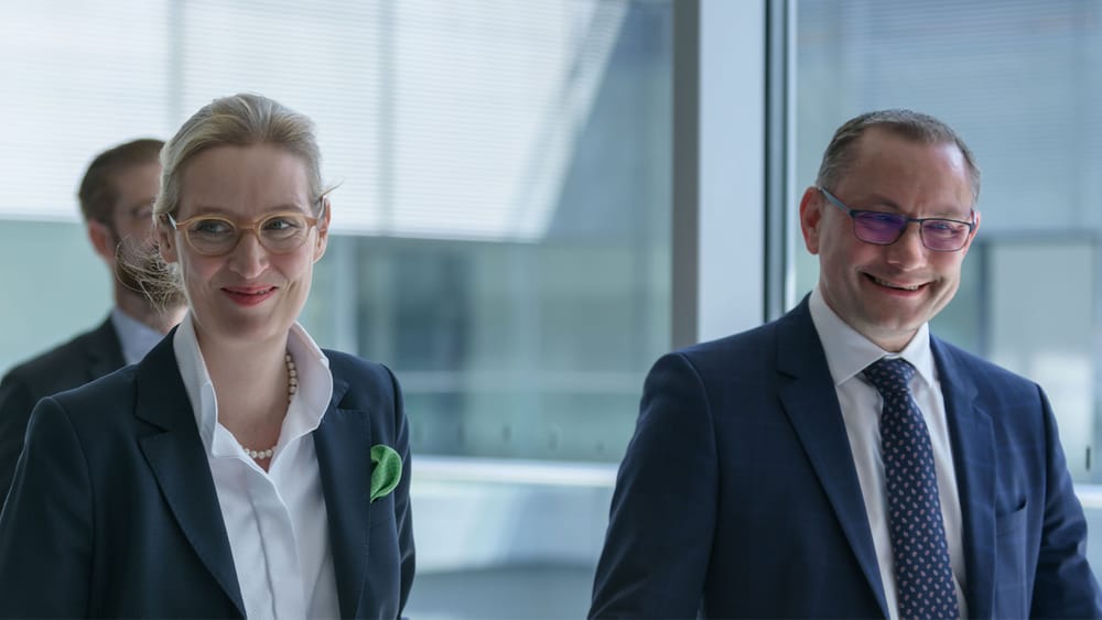 AfD bestätigt Führungsduo Weidel und Chrupalla in Erfurt Beitragsbild
