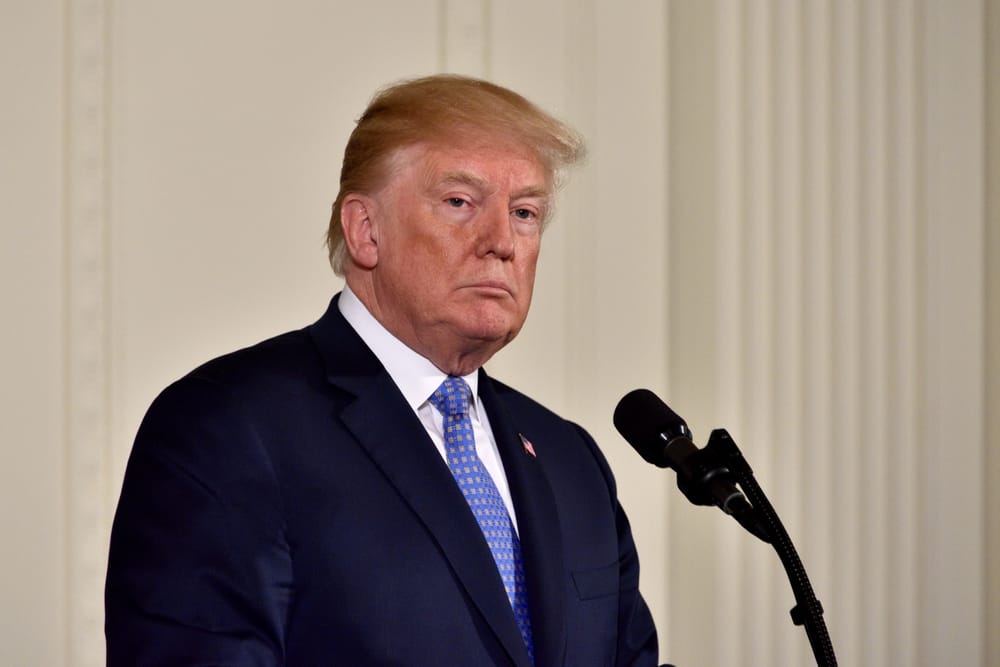 Trump verschärft Konflikt um Straße von Hormus mit Blockade und will „Wegezoll“ erheben Beitragsbild