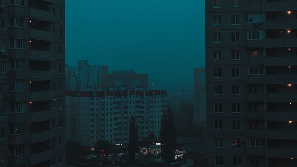 Die Ukraine im Überlebensmodus | Von Thomas Röper Beitragsbild