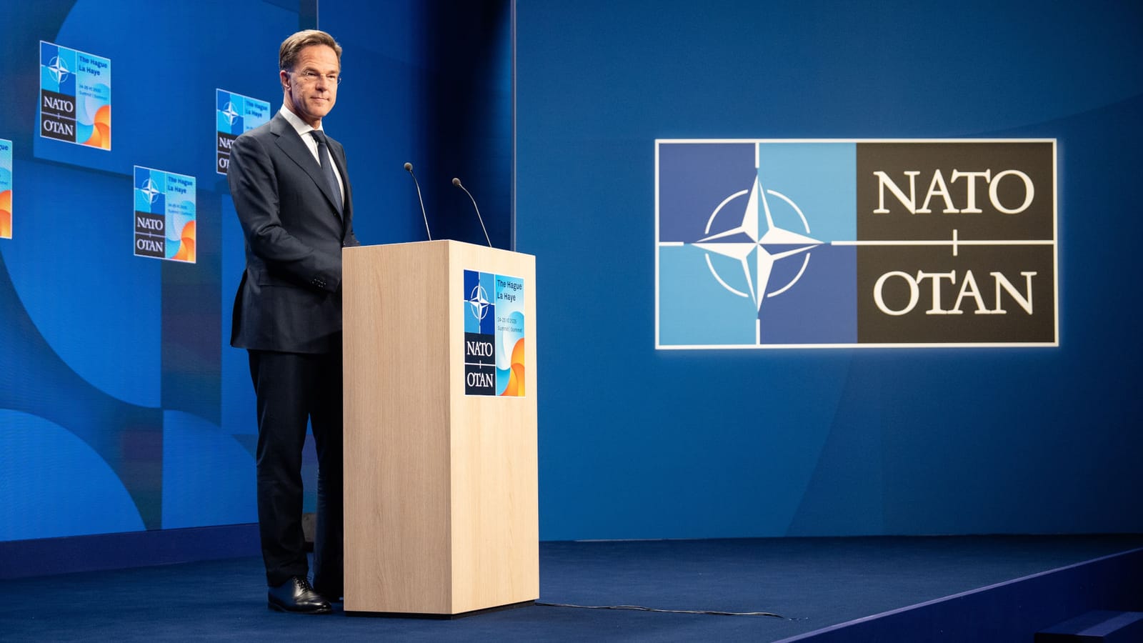 Der NATO-Westen auf der kollektiven Schleimspur