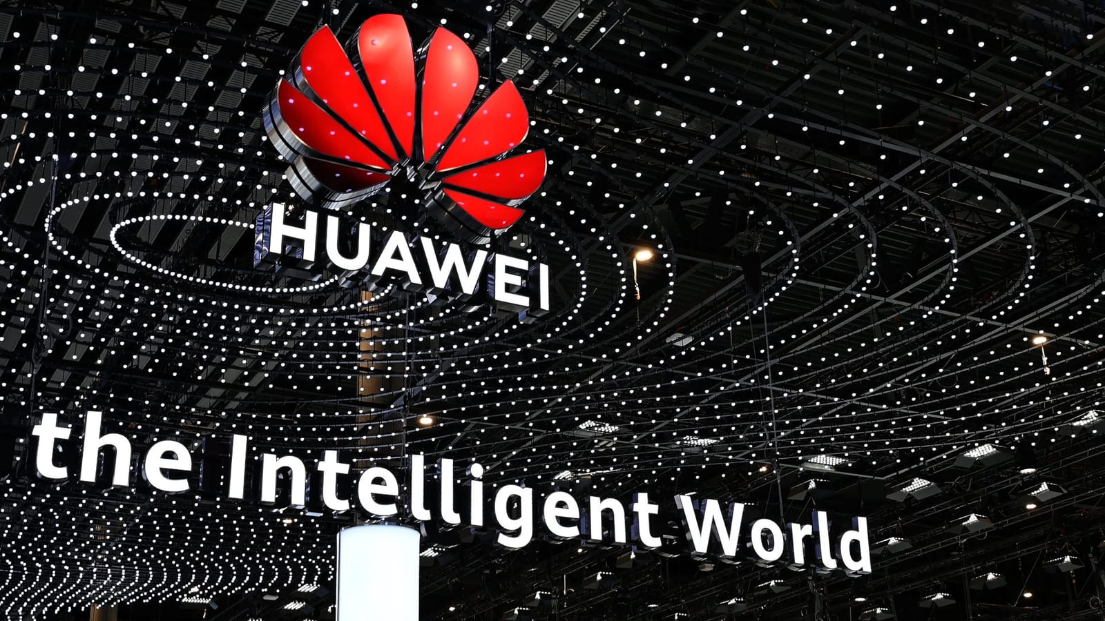 Huawei: Der verwundete Riese und sein geheimes „Delete America“-Comeback