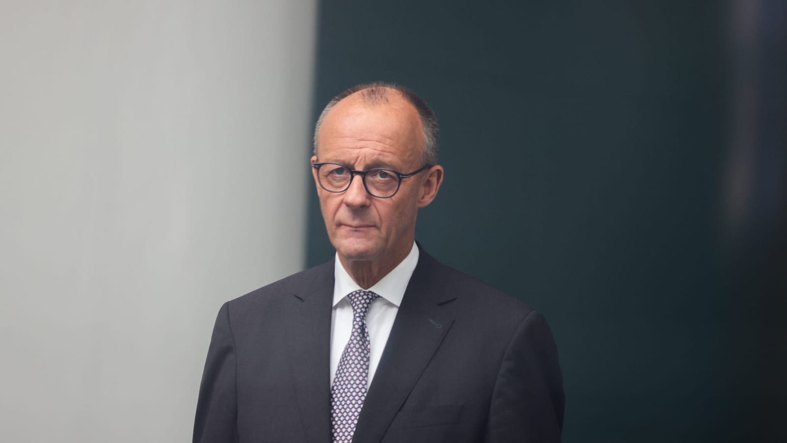 Merz’ Reformtheater: Großspurige Ankündigungen