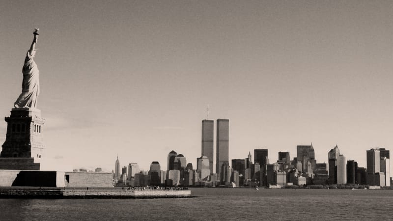 25 Jahre nach 9/11: Der Tag, der die Welt veränderte – und die Fragen, die man nicht stellen sollte (Teil 2) | Von Wolfgang Effenberger Beitragsbild
