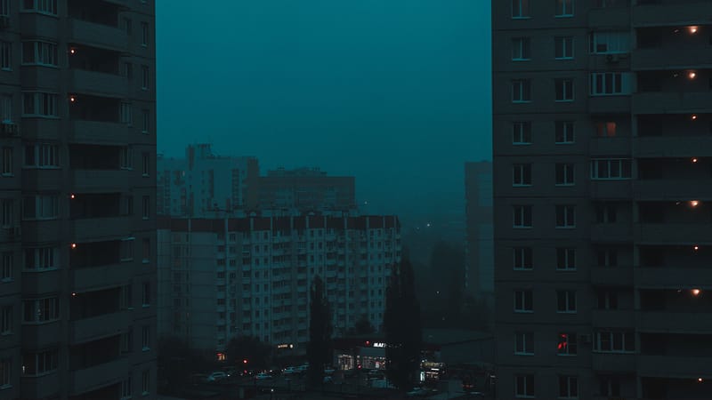 Die Ukraine im Überlebensmodus | Von Thomas Röper Beitragsbild